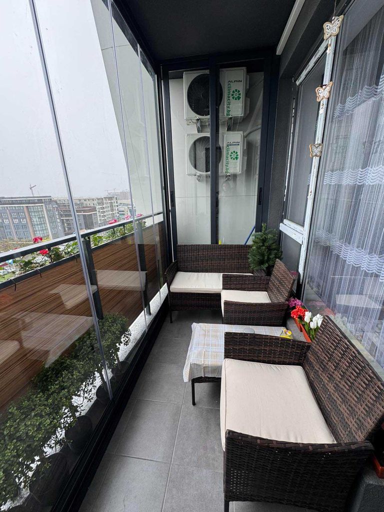 Продава се Двустаен апартамент в Бургас, Изгрев - 70 кв.м за 2229 €/кв.м - Снимка #6