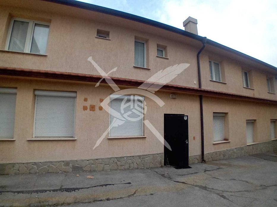 Продава се Магазин в София, Център - 650 кв.м за 1116 €/кв.м - Снимка #2