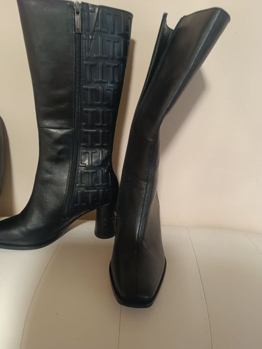 Дамски ботуши номер 37