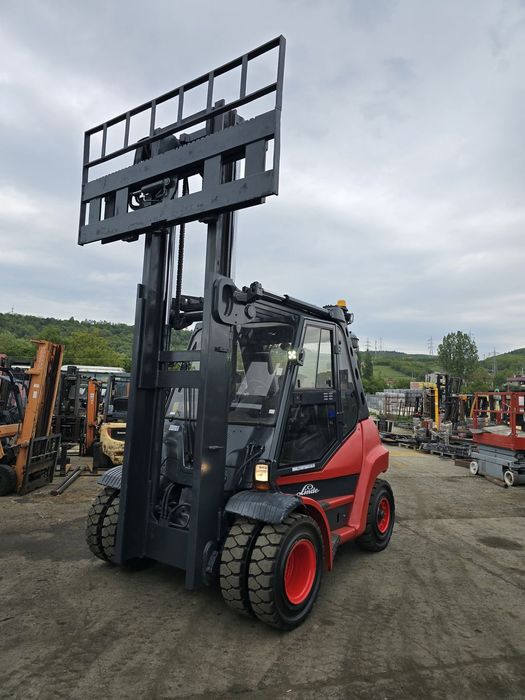Linde H70D-02 Stivuitor diesel Linde H70D-02 / 2016 Rate incepand de la 899,56 Euro