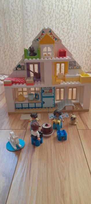 Lego Duplo 2-5 ani Casa jocurilor 10929