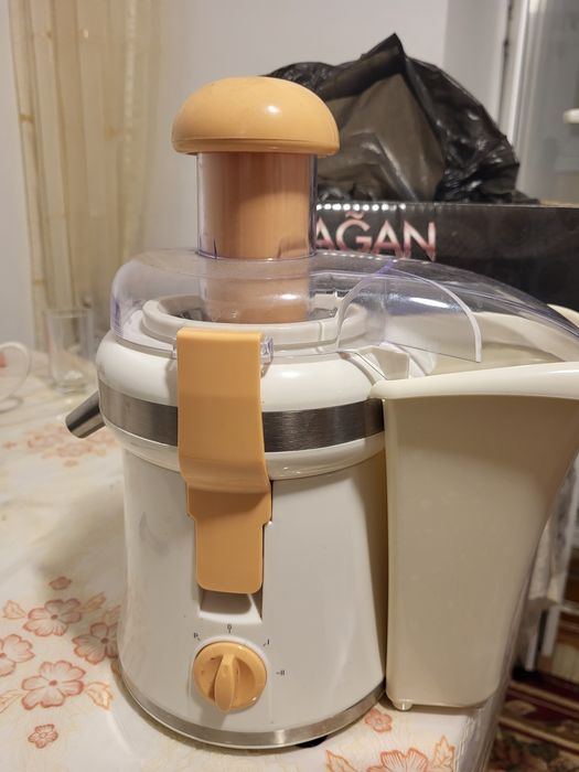 Соковыжималка б/у