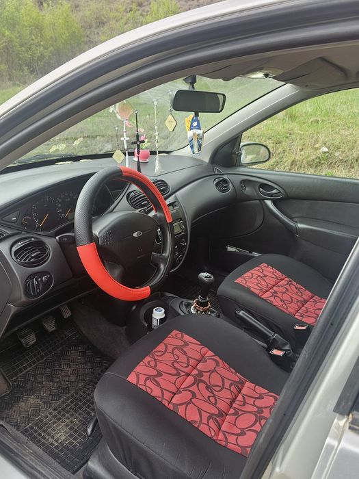 Ford focus 2 1.6 benzina