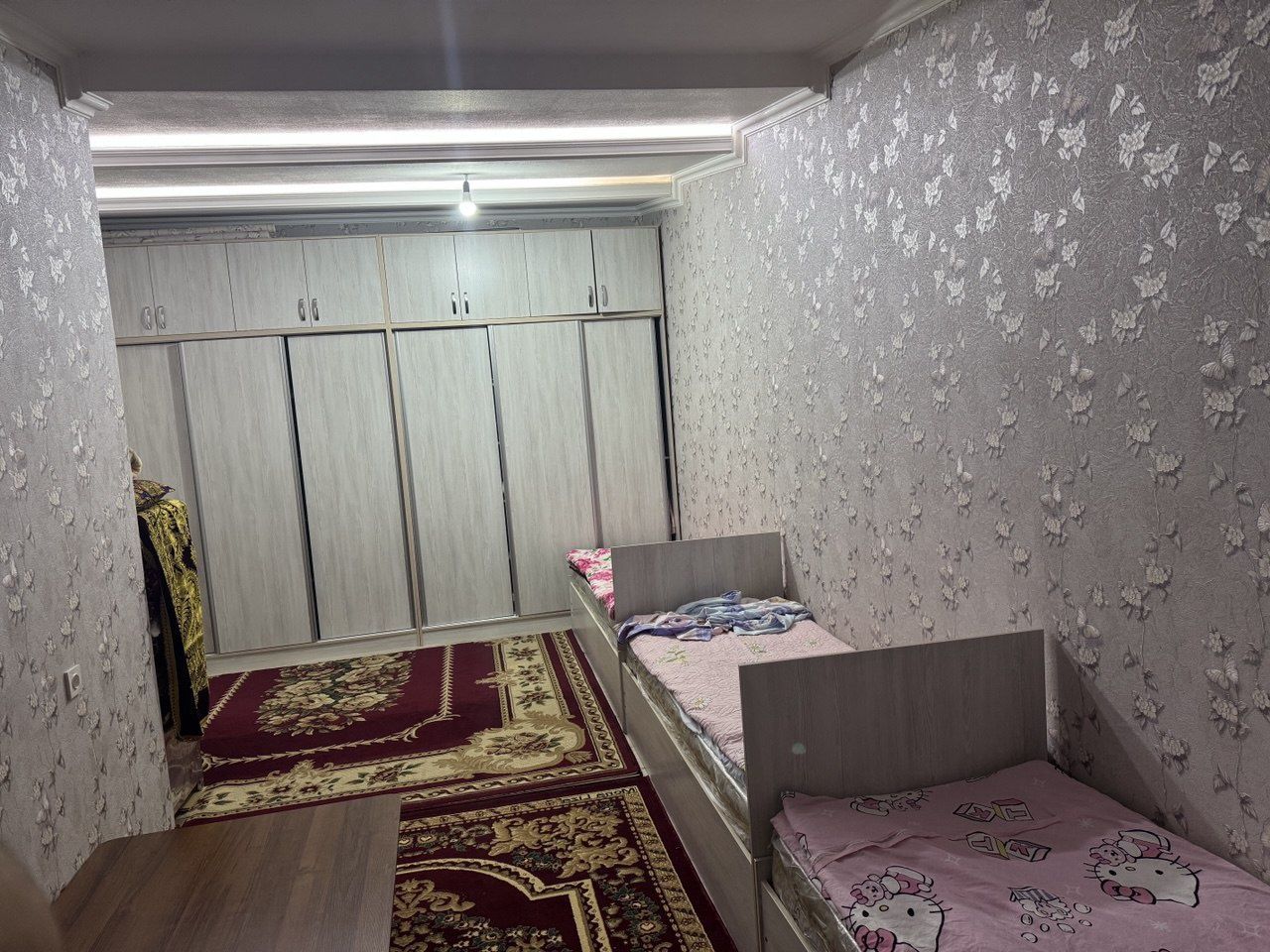 Продаю 5 комнатную квартиру Дюплекс, Сергели около бассейна Атлантис