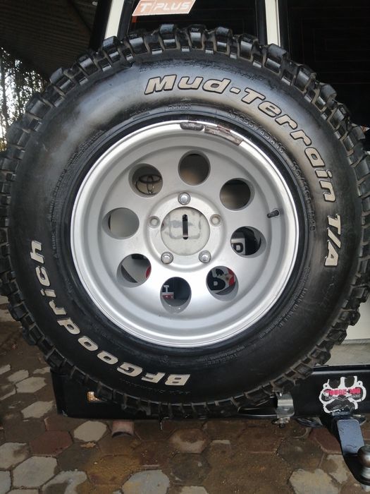 Автошина с Америки на Запаску одиночки 255/85/16 есть другая 305/70/16