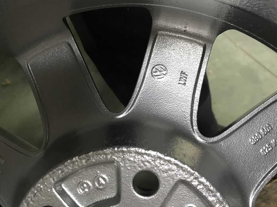 Vand jante aliaj de vw passat b5   /15”