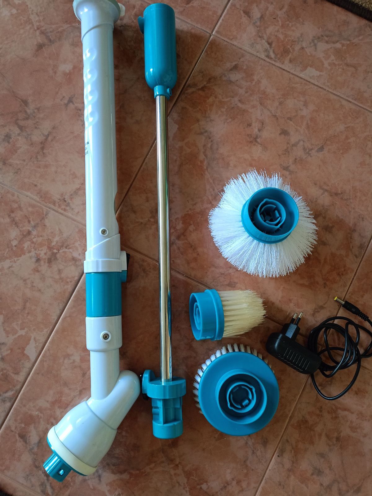 Електрическа четка за почистване на баня Spin SCRUBBER