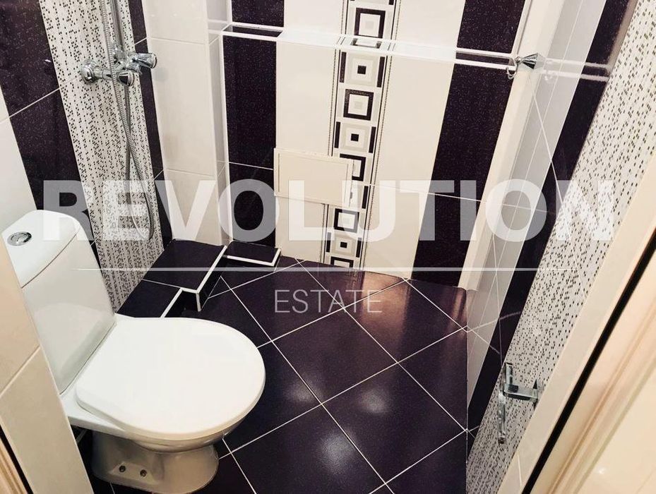 Тристаен апартамент в района на Винс!