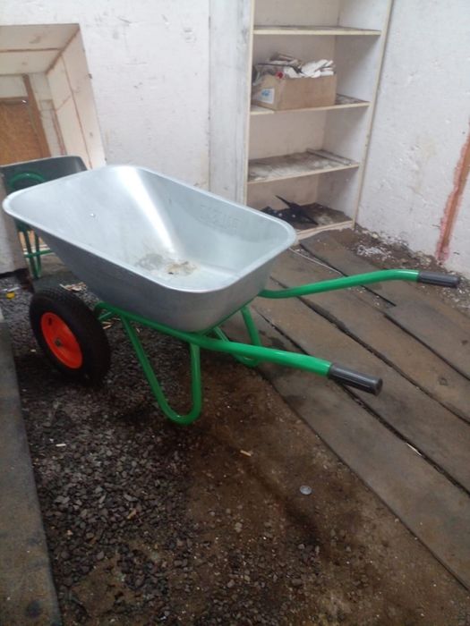 Продаю тачку для сада новую