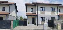 Vând duplex în Covaci