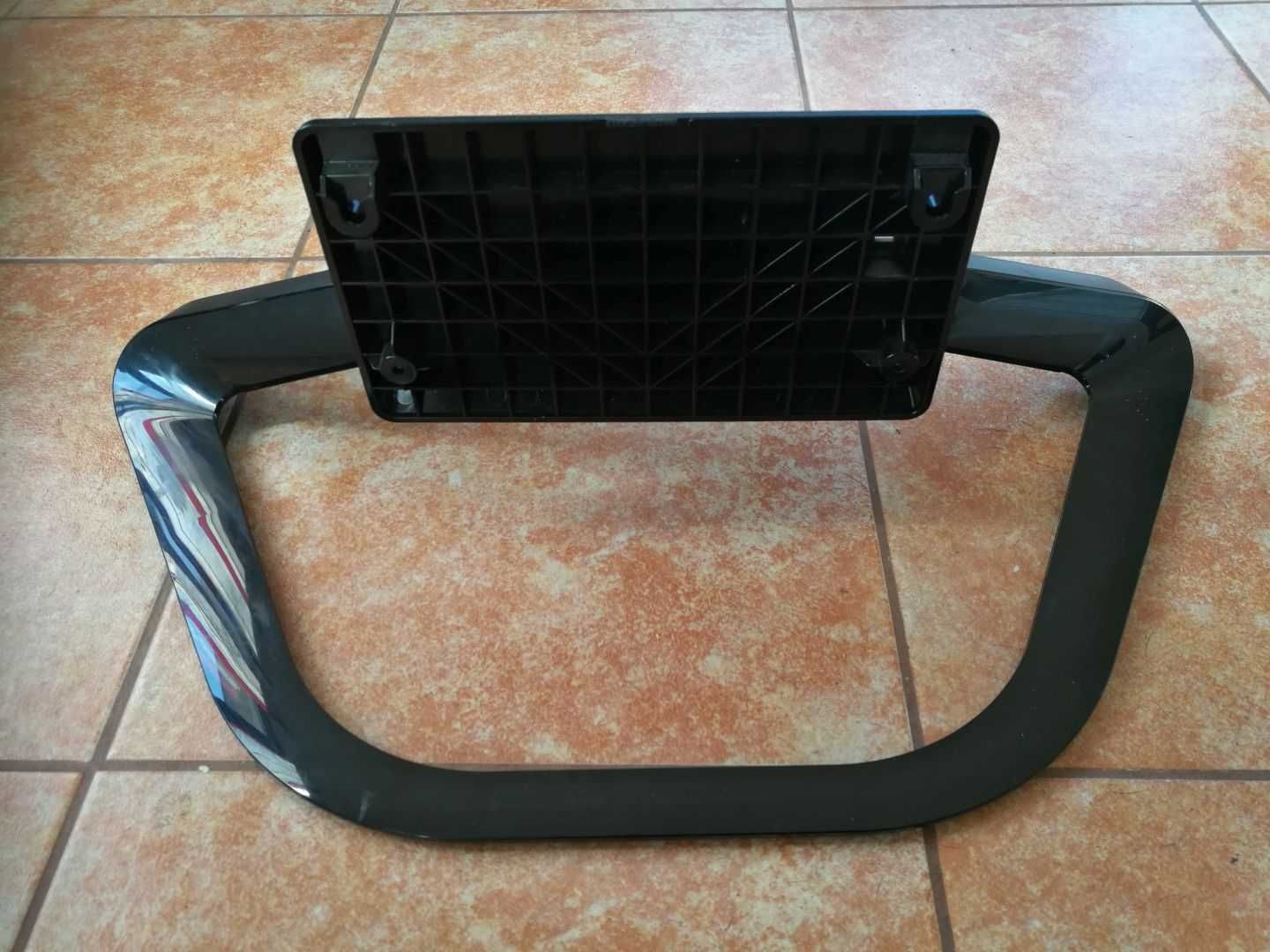Продавам стойка за ТВ LCD