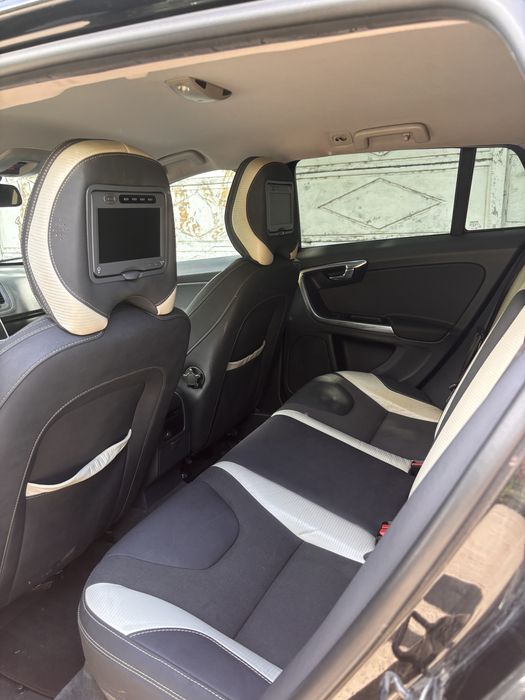 Volvo v60 2.0 5 cilindri