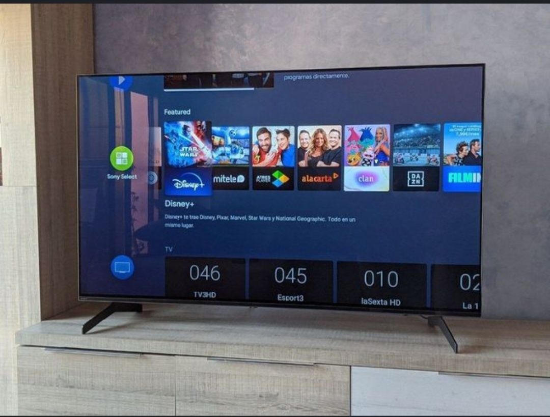 Playstation 3 slim TV55 Smart sotiladi