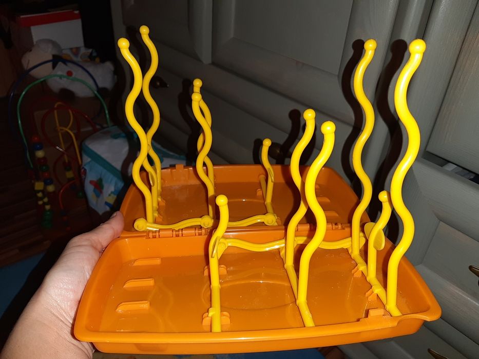 Suport pentru uscat biberoane