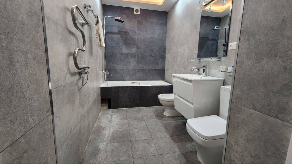 Mirabad Avenue Продается Гостиница 3,3 сотки, 457м2. С доходом 5 000