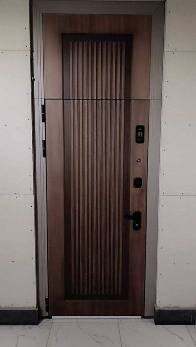 Двери входные металлические новые и Б/У