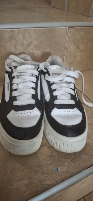 Маратонки Пума .