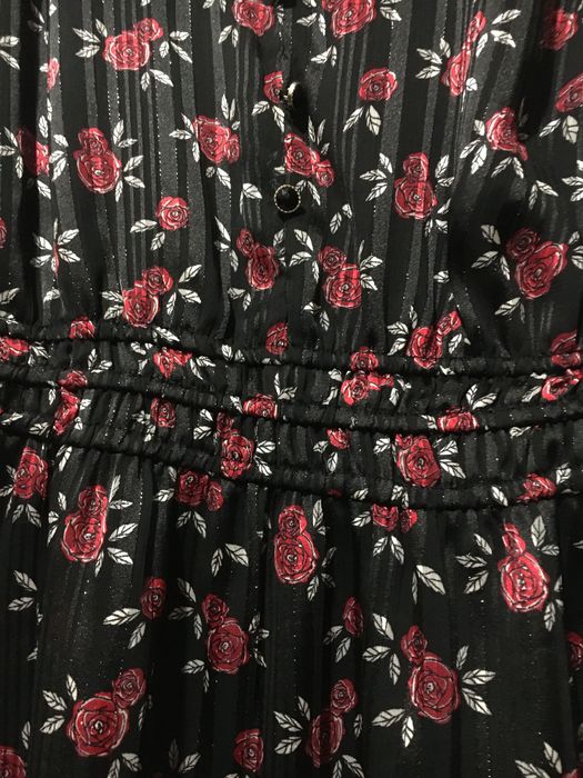 Рокля Reserved елегантен модел