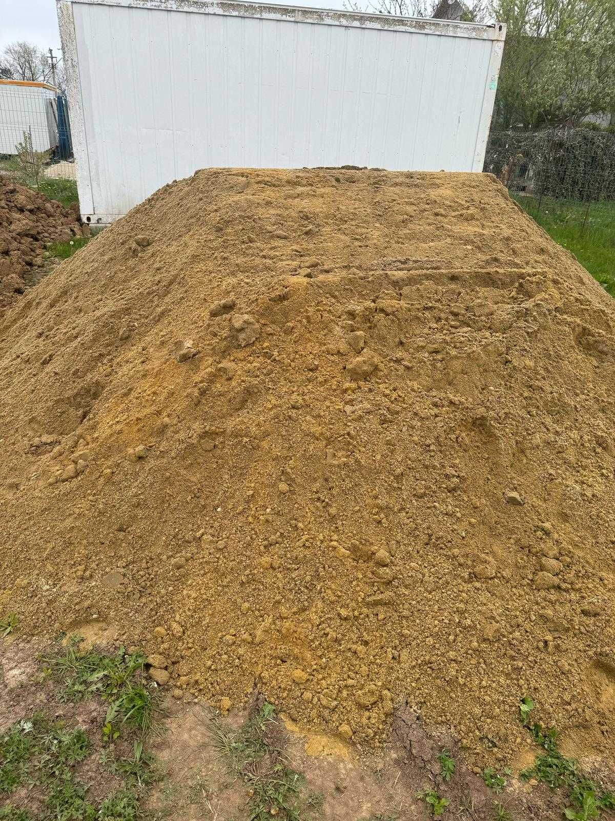 Vand pamant curat de umplutura