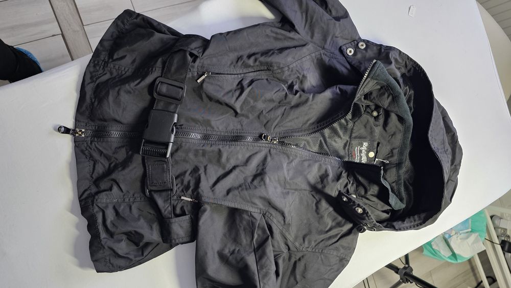 Geacă marca Refrigiwear