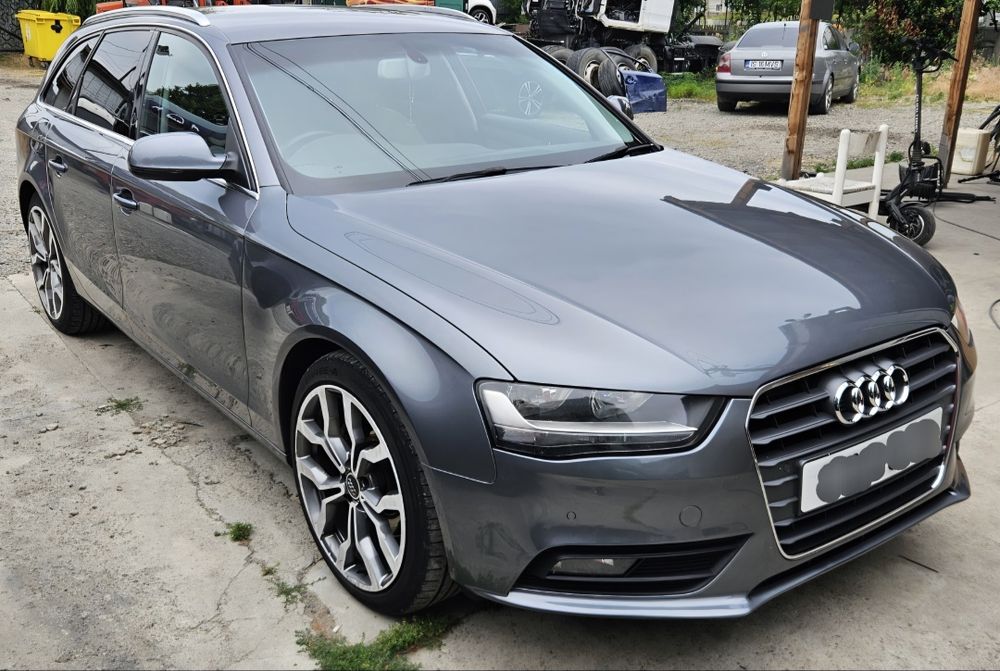 Bara Fata Audi A4 B8.5 LX7R 2014 cu senzori Completa