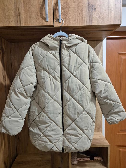 Топло бежово детско яке Зара