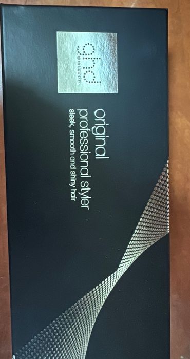 Placa îndreptat părul  GHD