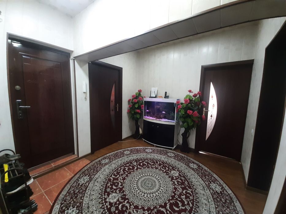 Продается квартира 4 комнатной