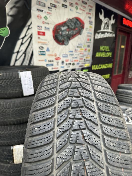 Vand set anvelope Hankook Winter i*cept evo3 x 235/55r18
