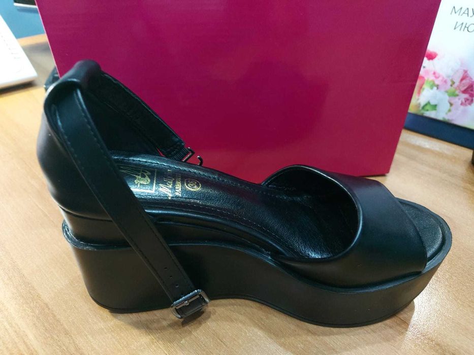 Продам босоножки летние