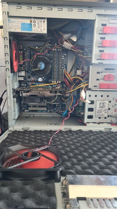 Unitate PC Gaming I7 2600 video 4GB RX 470 16GB RAM SSD