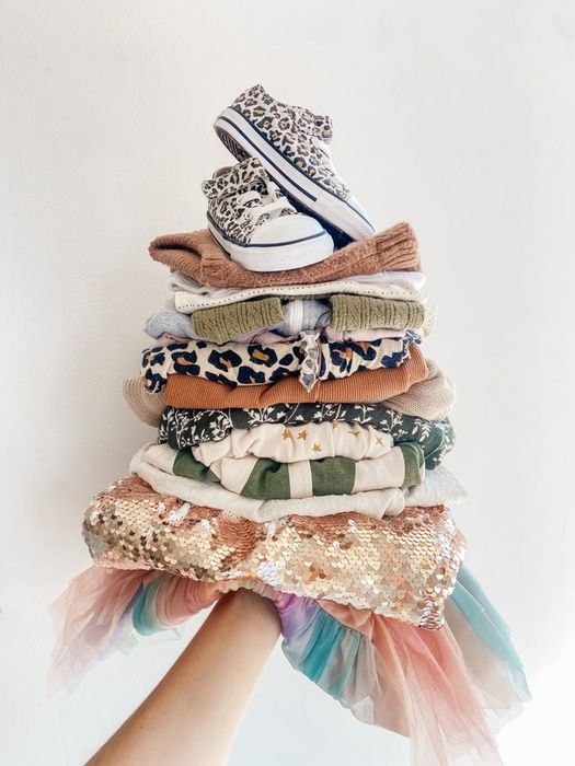 Продам женские вещи 42-46 и вещи на девочку 1-3г