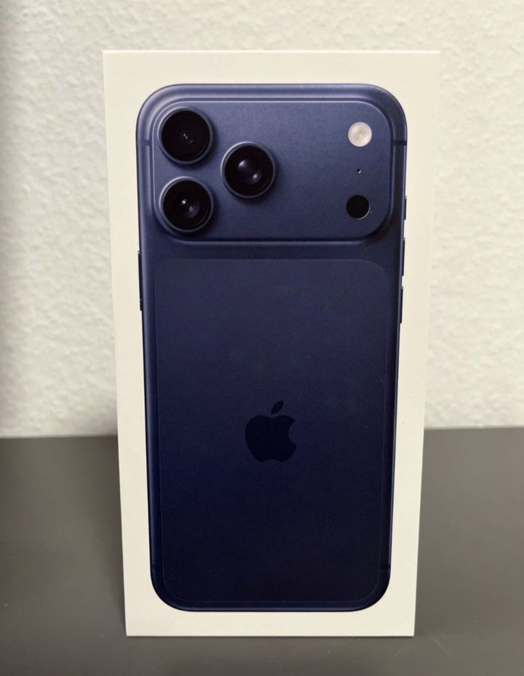 Iphone 17 pro Max 256GB Blue