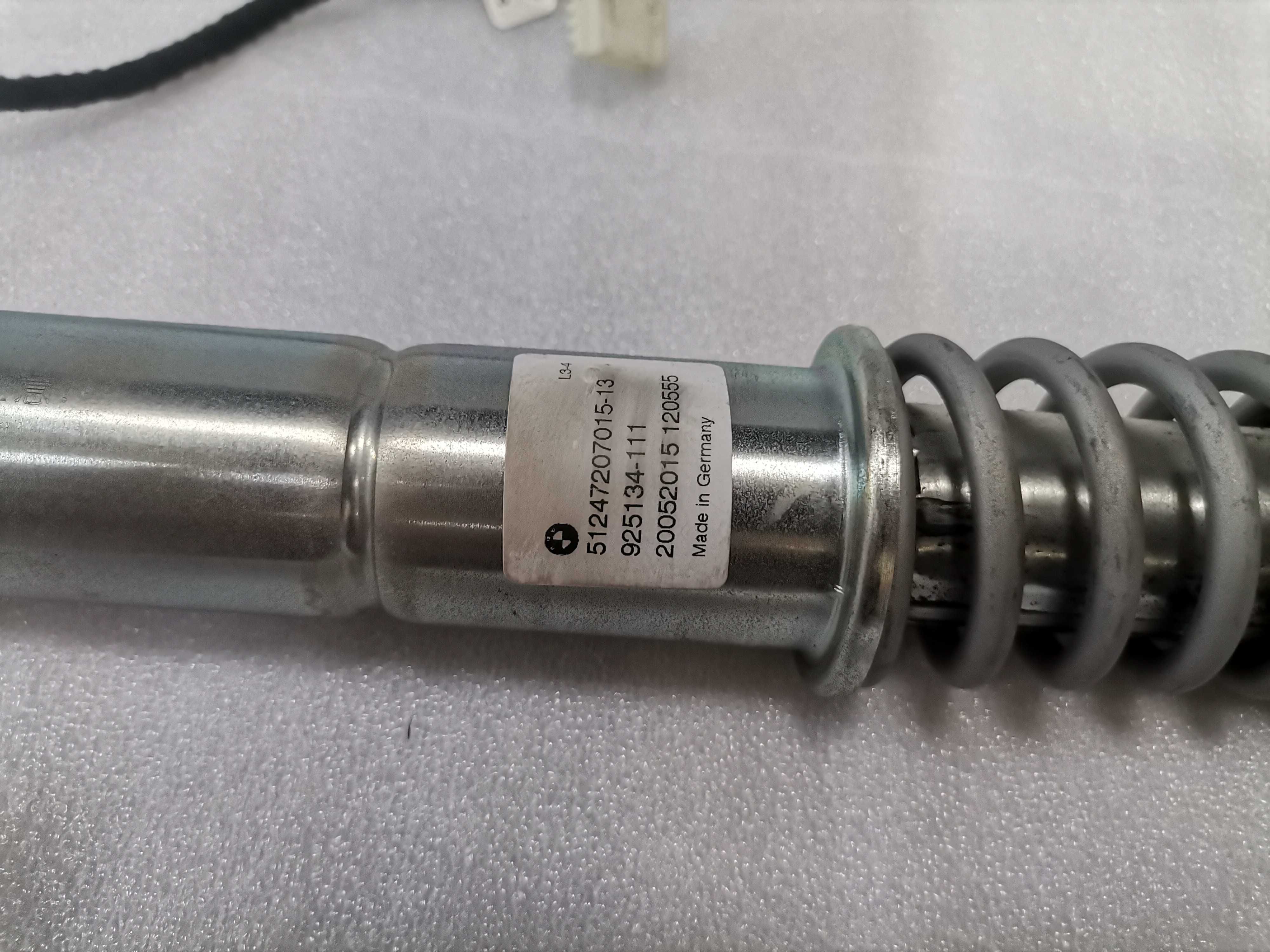 7207015 Амортисьор за Багажник BMW F11 5 Touring