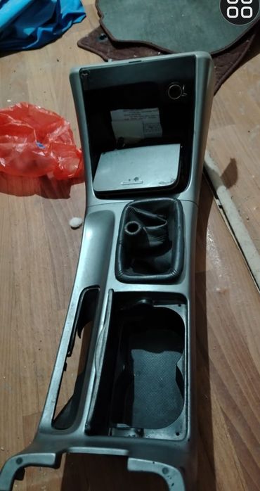 30  камри.. Центральный консоль