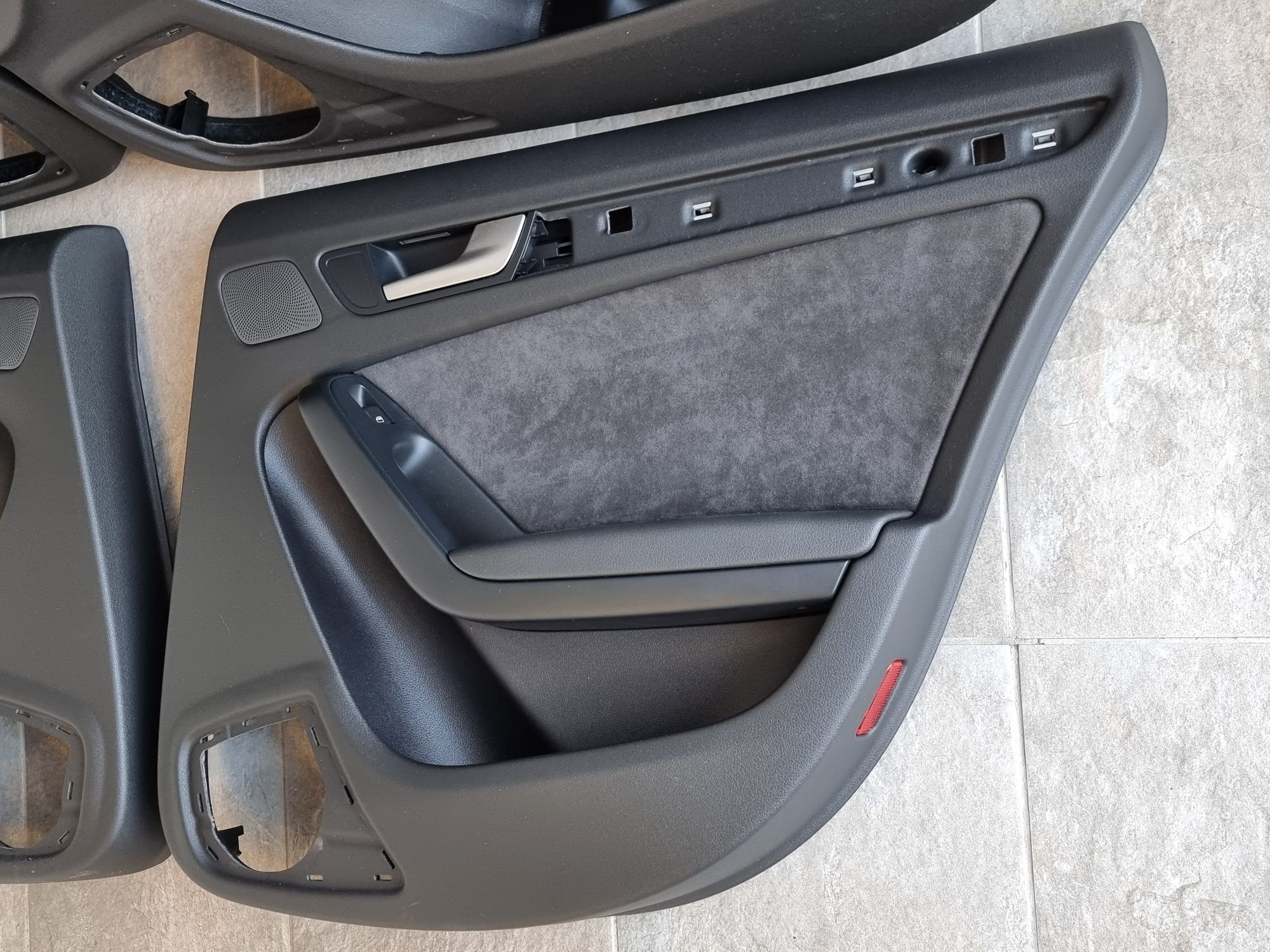 Кори за врати Audi A5 Sportback Алкантара