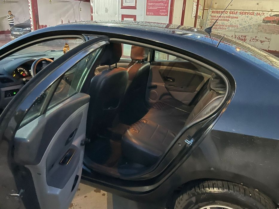Renault Fluence 2012 motor 1.6 benzina și GPL VARIANTE