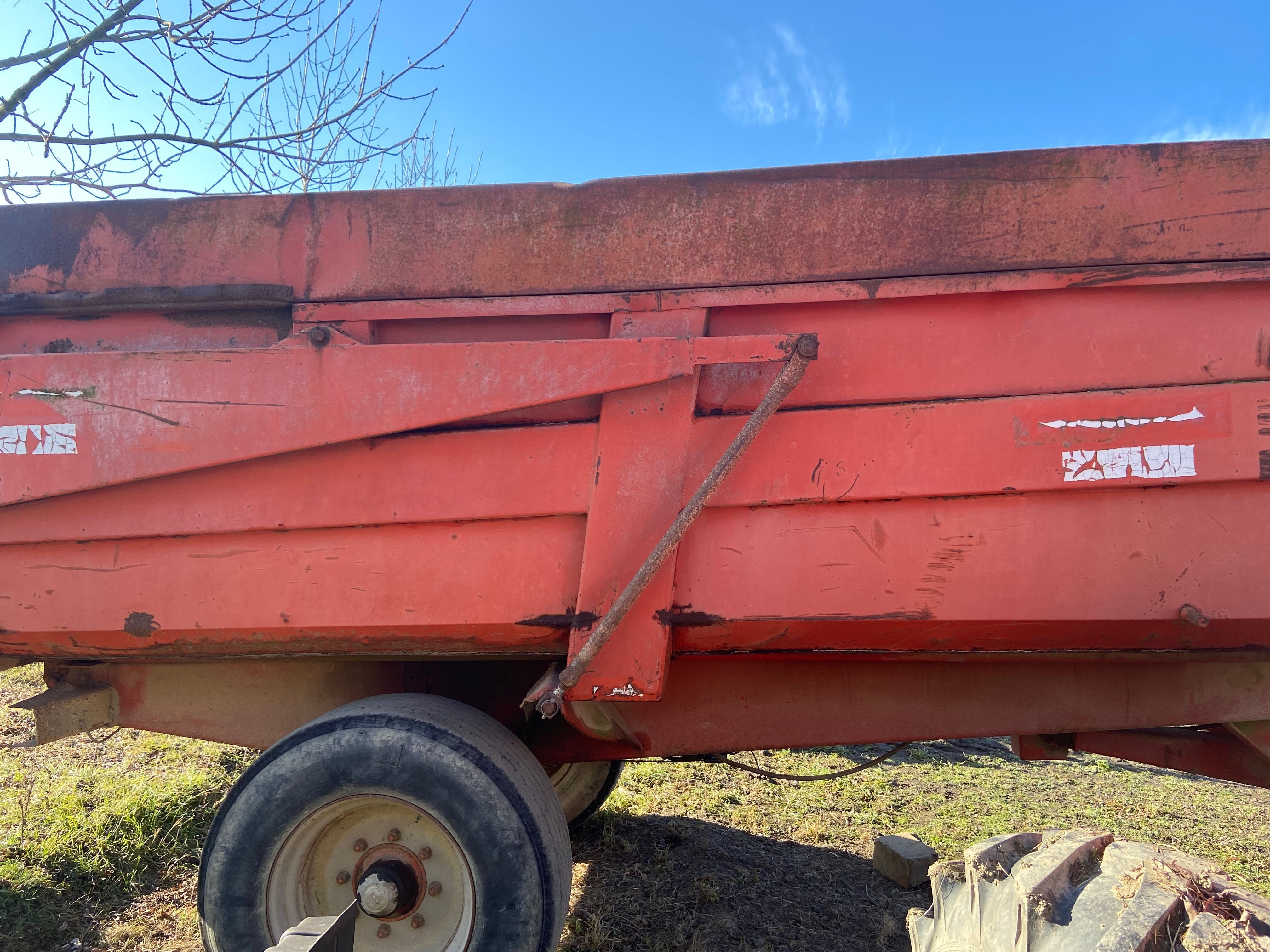 Remorca socomatp-gruau 10T cu o axa + plug kuhn master 120