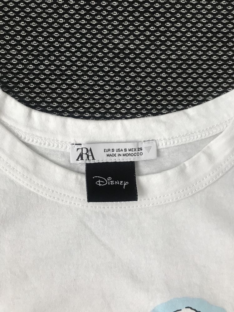 Тениска Zara.