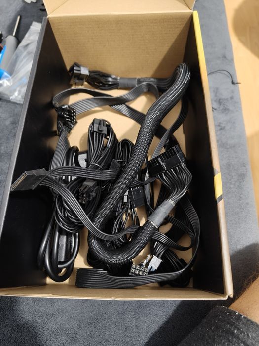 Sursă Corsair CX650F RGB 80+Bronze 650W