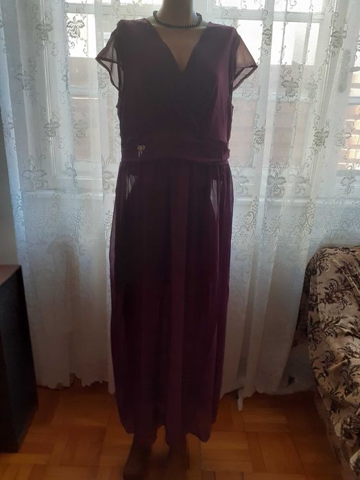 Rochie de ocazie NOUĂ din voal, mov