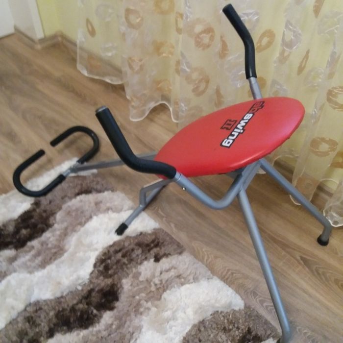 Продавам фитнес уред за коремни преси