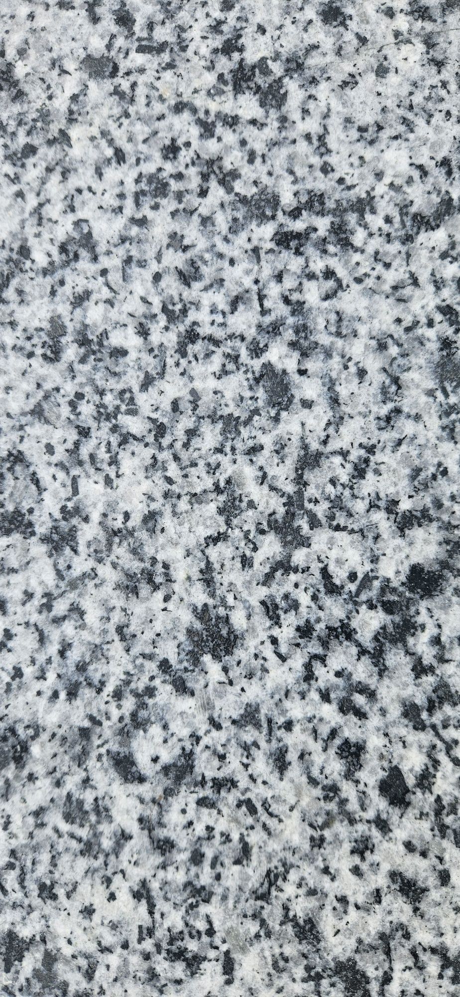 Продавам гранит 60x30х2  термолющен