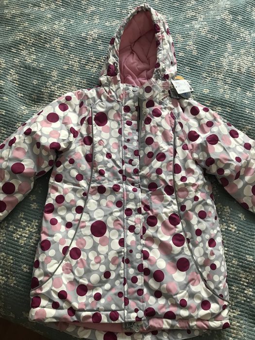 Куртка на девочку 8-10 лет