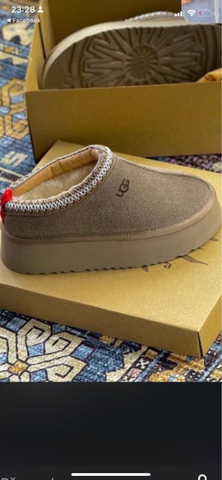 Ugg noi marimea 40 super comozi vi. Insotiti de saculet culoarea maro