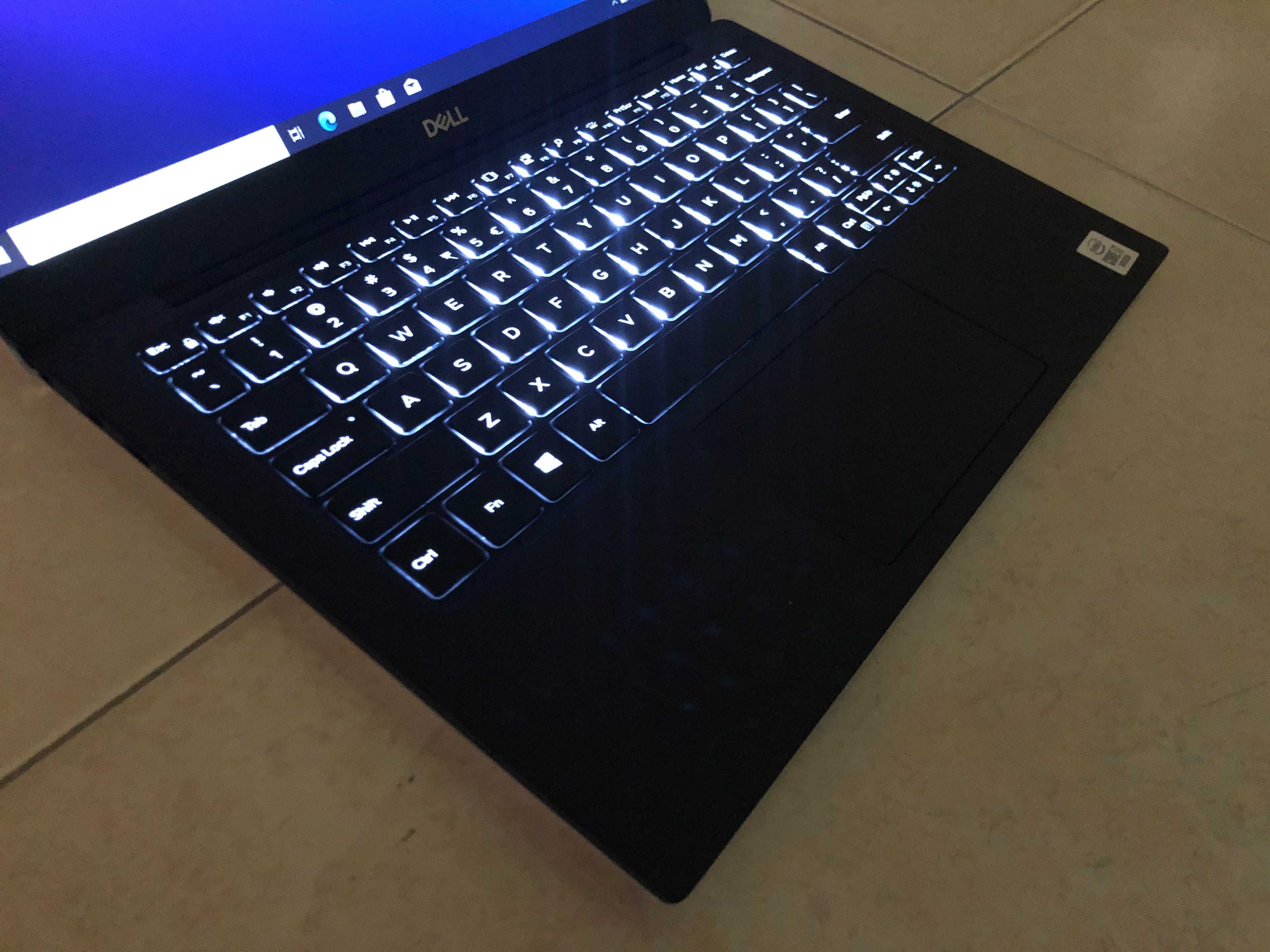 13.3' Full HD IPS i7-10710u DELL XPS 7390 16GB RAM/512GB NVMe/Бат 6ч