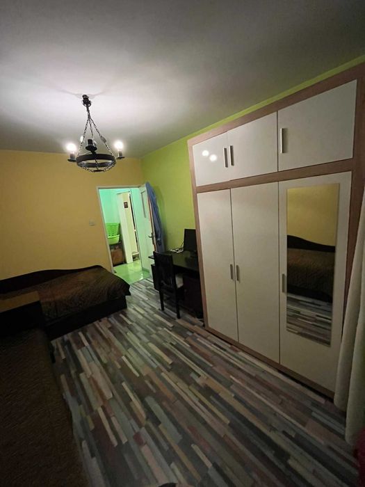 просторен тристаен апартамент