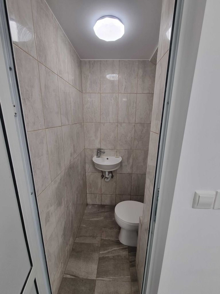 Дава се под наем Магазин в Бургас, Славейков - 122 кв.м за 663 € - Снимка #7