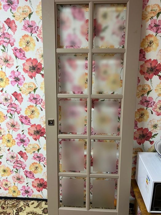 продаётся дверь