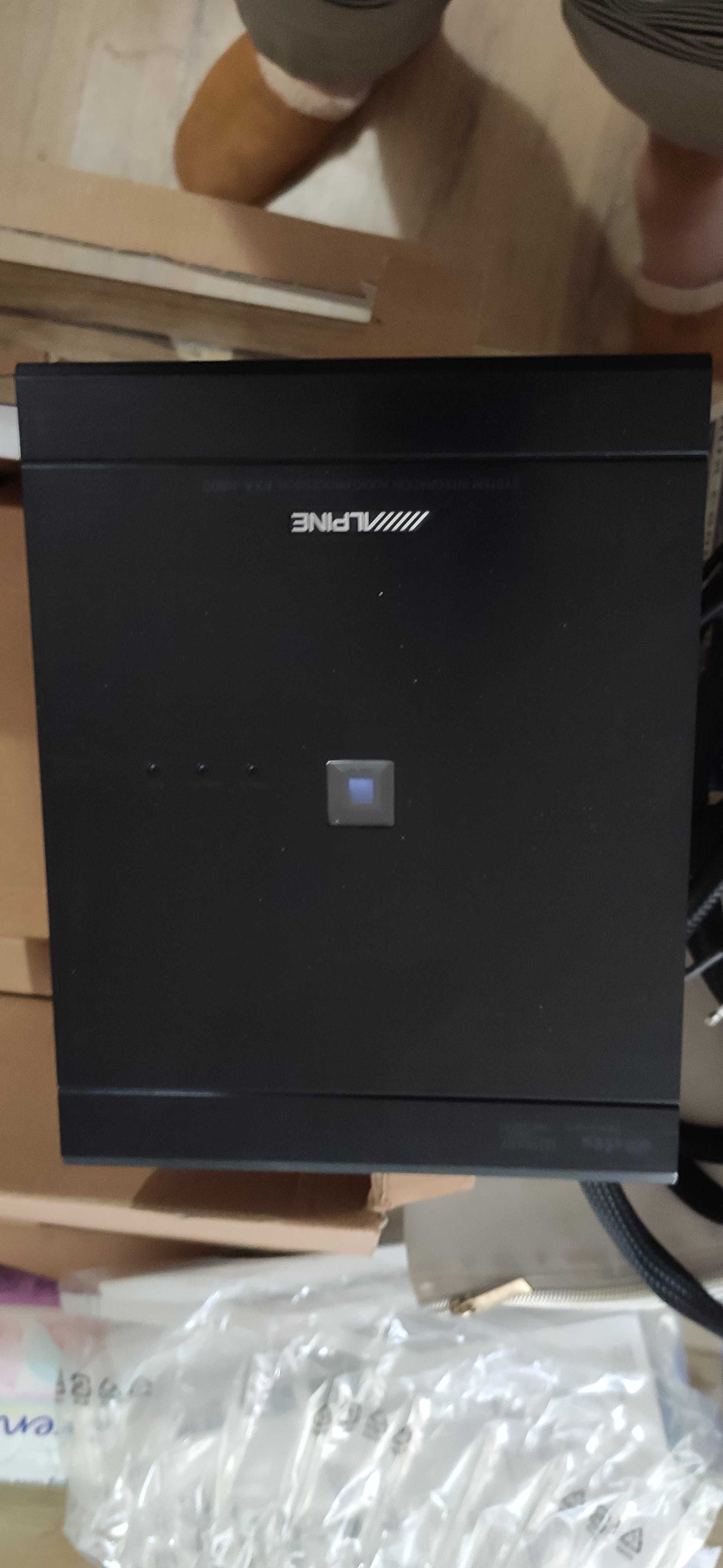 Музикален процесор Alpine PXA-H800 + Контролер Alpine RUX-C800